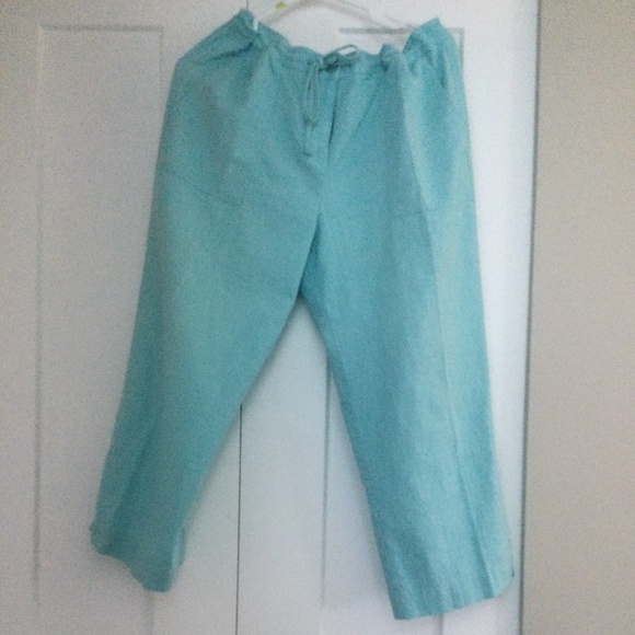 Lovely Summer Capris - Picture 1 of 9